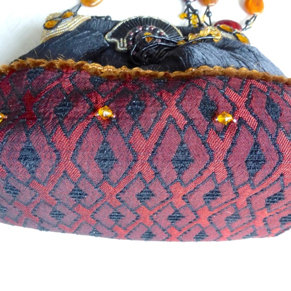 NEW MARY FRANCES FRINGE AMBER BEADED EVENING BAG - Picture 3 of 4